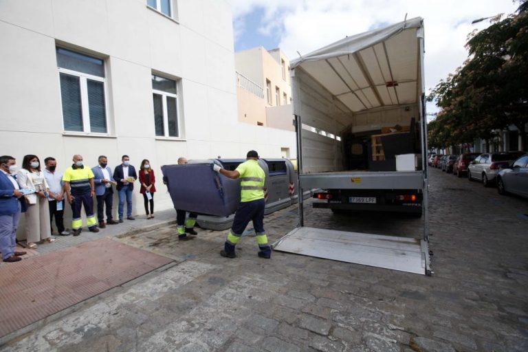 Giahsa optimiza la recogida de voluminosos y podas en Ayamonte, Isla, Punta y Aljaraque