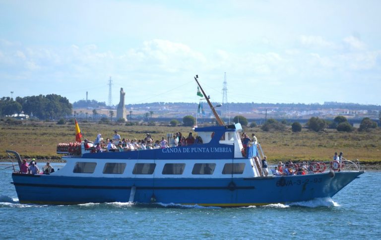El servicio de canoas entre Punta Umbría y Huelva se ha reactivado este sábado