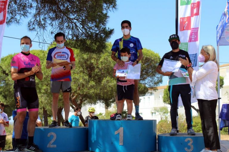 Daniel Andivia y Patricia Márquez se imponen en la IX Media Maratón ‘Ruta Hoteles de Cartaya’