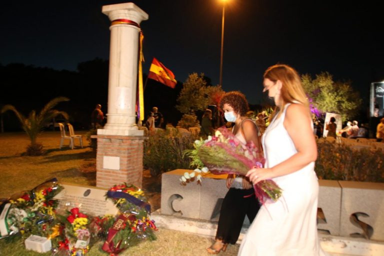 Limón pide «verdad, justicia y reparación» para las víctimas del franquismo porque «la suya fue la lucha por nuestra libertad»