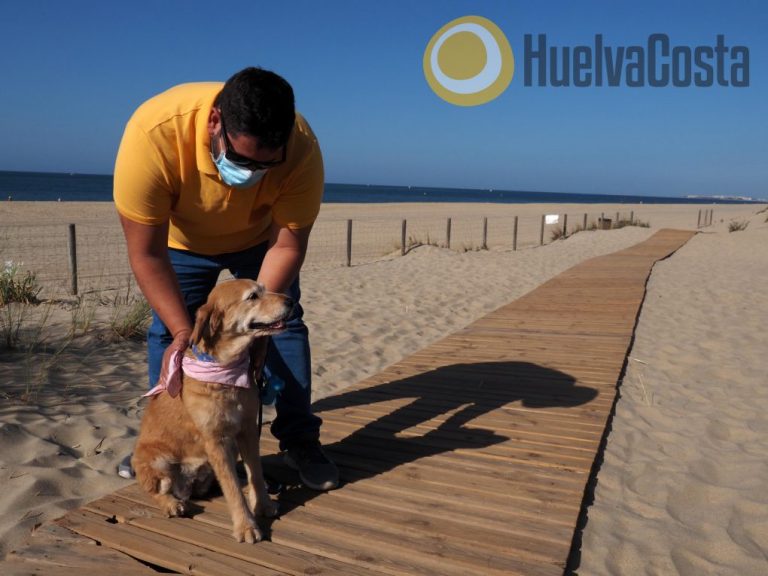Isla Cristina inaugura su segunda playa canina