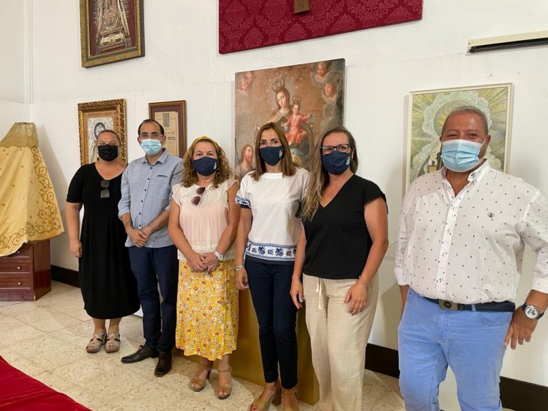 La Capilla de Nuestra Señora de los Ángeles acoge estos días la muestra ‘El Carmen en Isla Cristina’