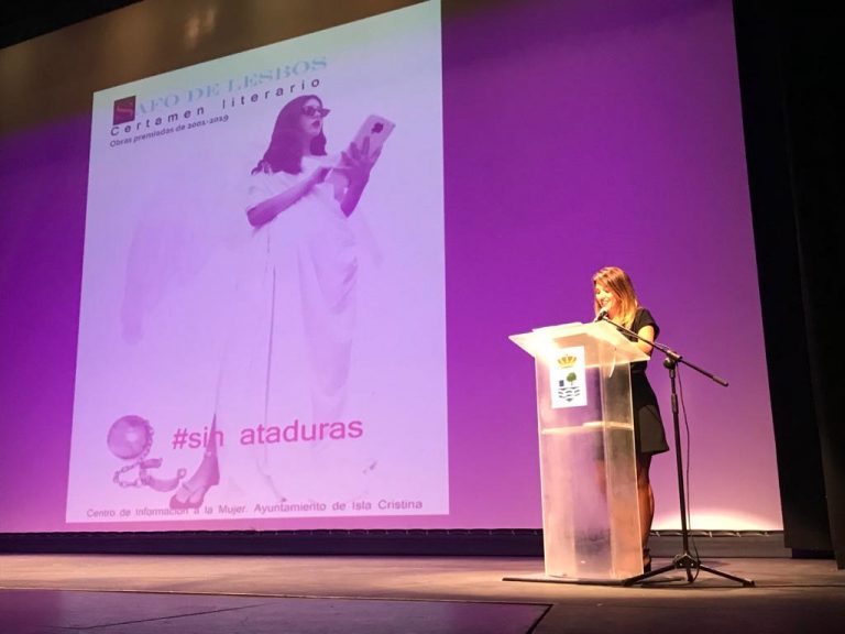 Jóvenes de Isla Cristina presentan un libro de relatos contra la violencia machista