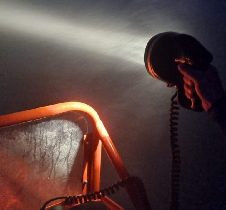 «Socorro»: el grito desesperado de un mariscador desorientado por la niebla en aguas de Isla Canela
