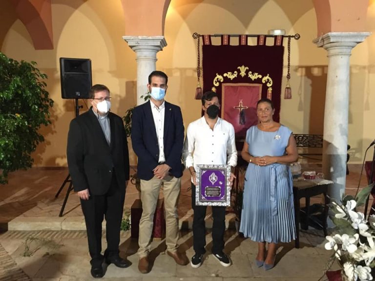 Un cartel de Alberto Moreno anunciará la Semana Santa 2022 de Ayamonte