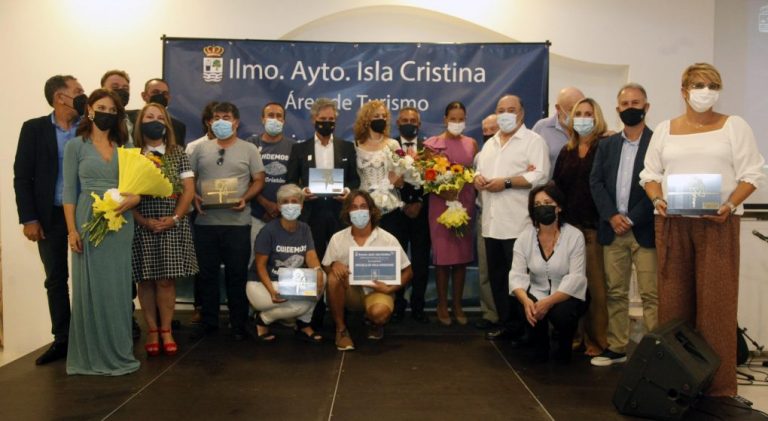 Isla Cristina galardona a seis empresas por su promoción del municipio como destino turístico