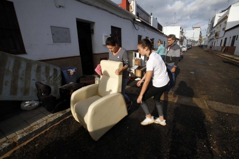 Ayuntamiento y Hermandades de Cartaya coordinan la solidaridad con los damnificados por las inundaciones