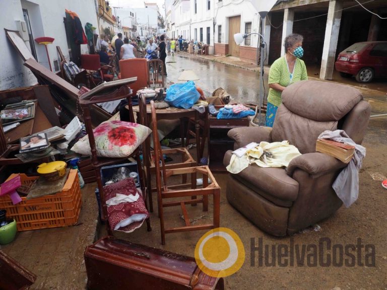 Balance de una jornada negra en Ayamonte, Cartaya, Isla y Lepe, por las fuertes lluvias