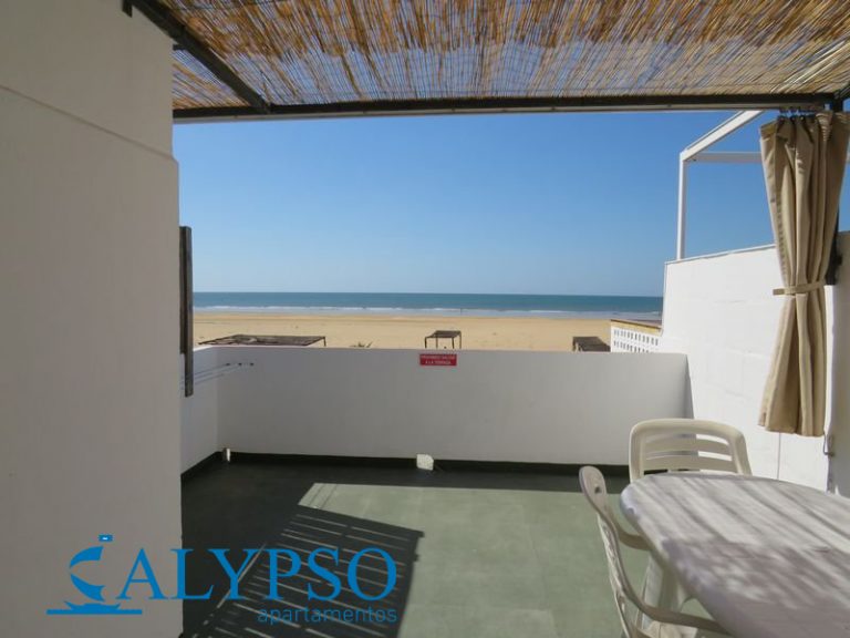 Punta Umbría premia a Radio Huelva, Apartamentos Calypso y Restaurante El Pescador por su promoción turística 2021
