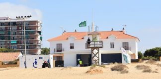 El Plan de Salvamento en las playas de Punta Umbría registra 11.807 asistencias este verano