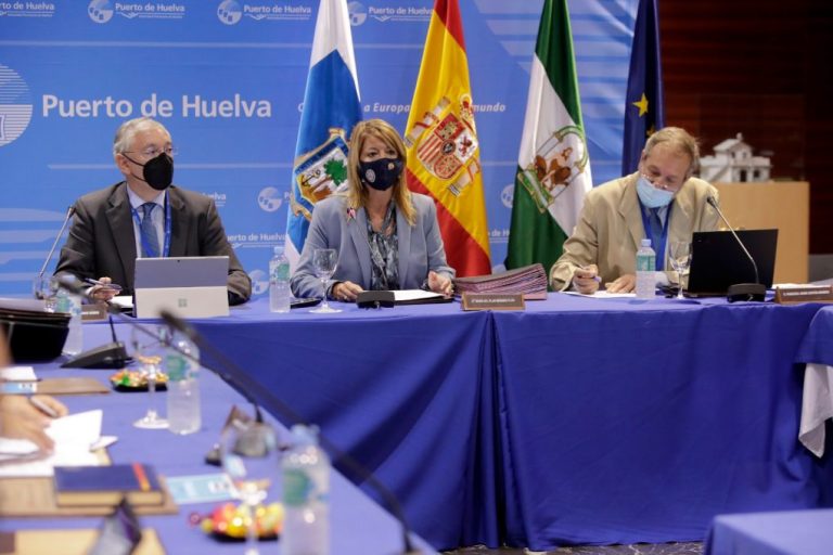 El Puerto de Huelva celebra el primer consejo de administración presencial tras la pandemia y llega con una recuperación histórica en el tráfico en los últimos meses