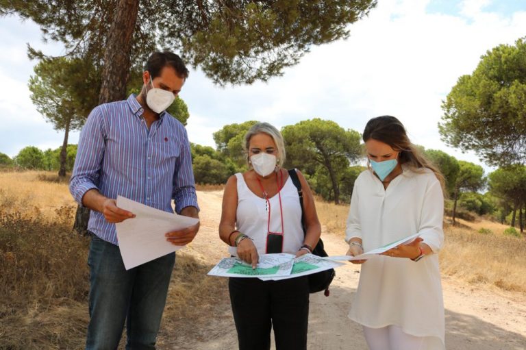 Cartaya impulsa una actividad de voluntariado con una batida de limpieza en el paraje de El Lancón