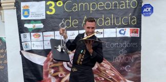 El bartolino Juan Antonio Pérez, campeón andaluz de cortadores de jamón