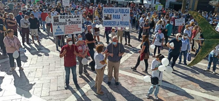 Convocan el 19 de febrero una movilización social en Huelva en defensa de la sanidad pública