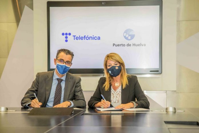 Esta empresa de telecomunicaciones y la Autoridad Portuaria de Huelva han firmado hoy en Madrid el contrato para la gestión del nodo de innovación tecnológica del Puerto de Huelva