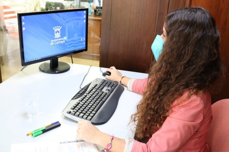 Cartaya favorece la formación y la empleabilidad de los jóvenes con nuevas becas formativas