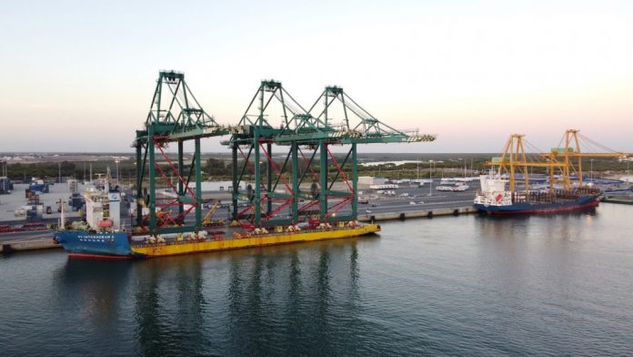 puerto de Huelva licitacion