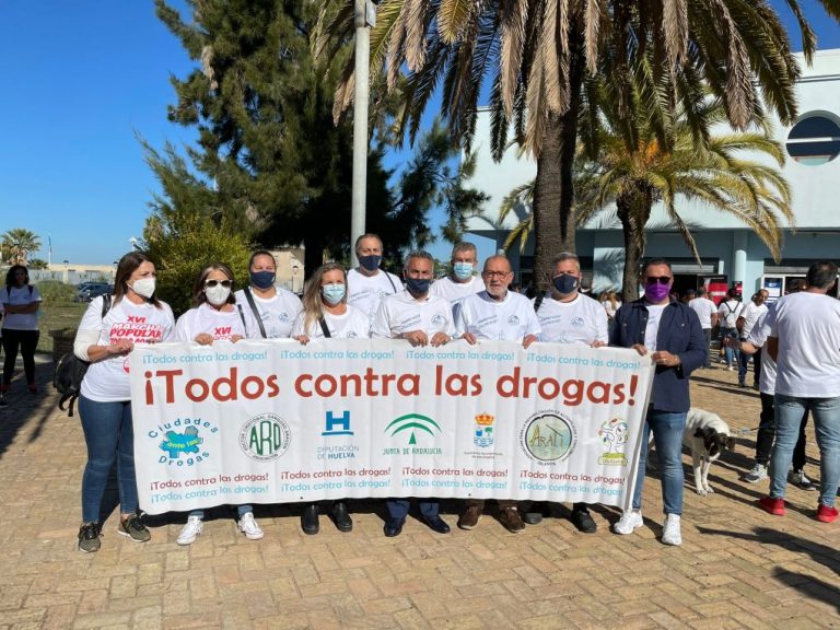 Isla Cristina responde de nuevo a Arati y numerosos vecinos marchan contra las adicciones