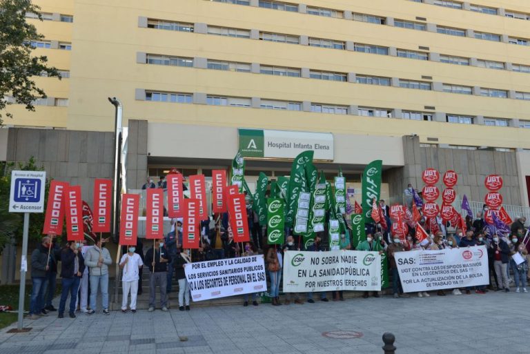 Nueva protesta sindical en el Infanta Elena de Huelva contra los recortes en la Sanidad pública