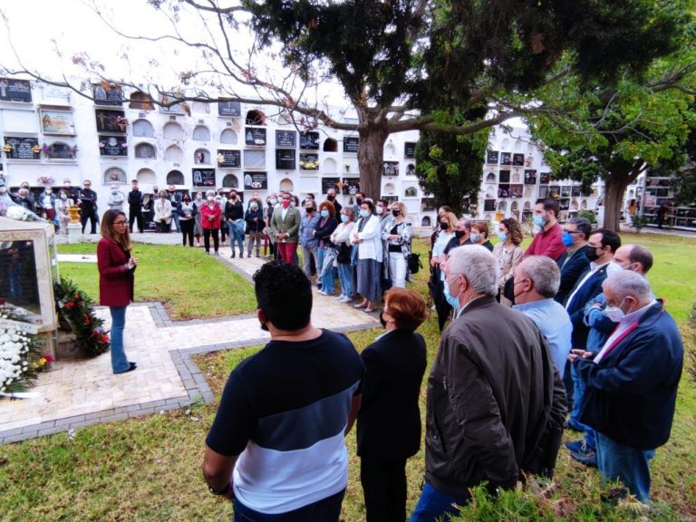 Homenajean en Ayamonte a las víctimas de la Guerra Civil y a sus familias que lucharon por la Democracia