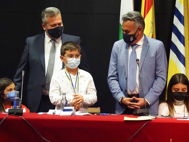 José Luis Carrillo, del CEIP Virgen del Carmen, nuevo alcalde infantil de Isla Cristina