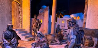 La inauguración del Belén Municipal da el pistoletazo de salida a la Navidad en Isla Cristina