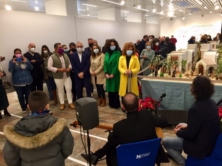 Diputación de Huelva inaugura su Belén, la exposición ‘Retales de Navidad’ y una muestra de dibujos infantiles
