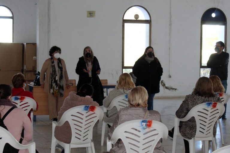 El Ayuntamiento de Cartaya traslada su apoyo a las trabajadoras de la Ayuda a Domicilio antes de asumir el servicio