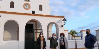 La presidenta de la Diputación expone en Candón sus planes contra la despoblación y el reto demográfico