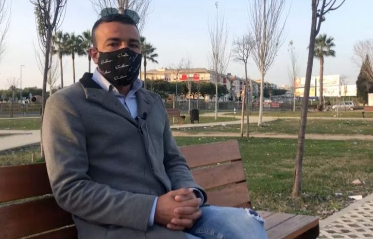 Denuncian un “posible delito de discriminación” en Lepe al cobrar un bar más caras las consumiciones a  inmigrantes que a españoles