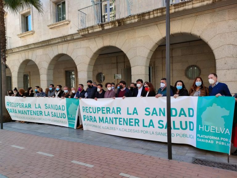 Nueva concentración de la Plataforma por la Sanidad Pública de Huelva