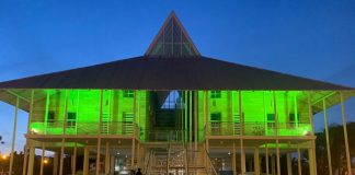 La fachada del Ayuntamiento de Punta Umbría lucirá de verde contra el cáncer