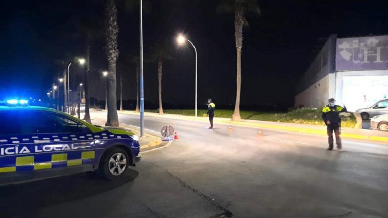 Un detenido en Gibraleón por robos dentro de vehículos y estafas con tarjetas bancarias