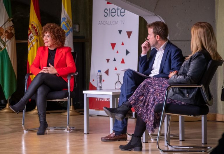 María Eugenia Limón aboga por innovar para modernizar las administraciones y mejorar el servicio a la ciudadanía