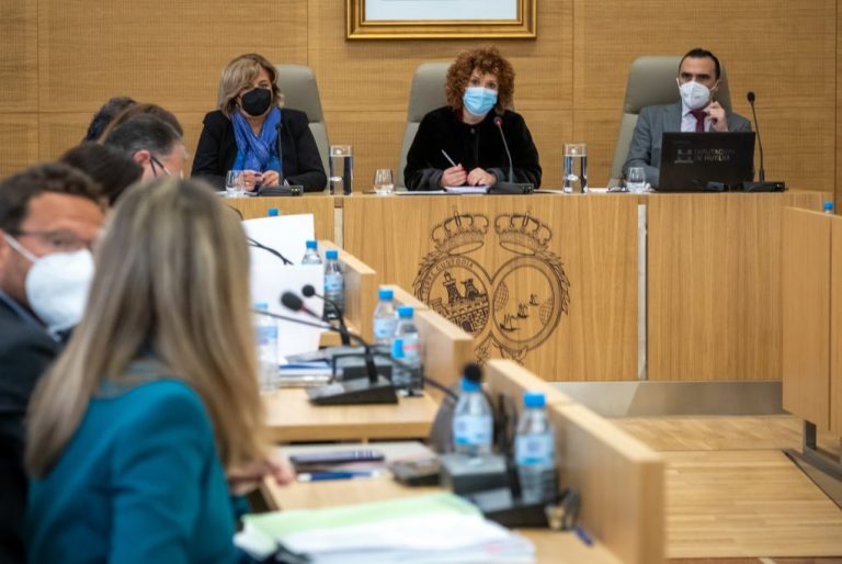 La sanidad y los regadíos de Doñana marcan el debate del Pleno de la Diputación de Huelva