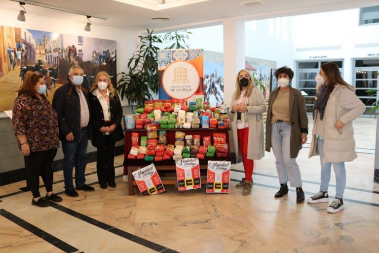Un concierto del Ateneo Musical Cartayero recauda 200 kilos de alimentos para los refugiados saharauis