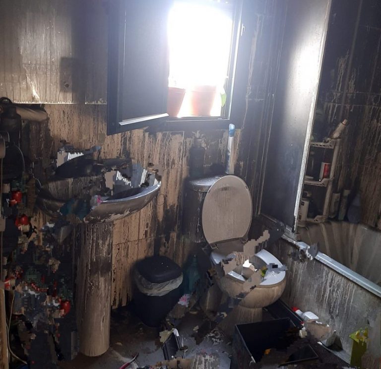 Una mujer también resulta afectada por el incendio de Lepe, que obligó a evacuar en helicóptero a un niño de 6 años