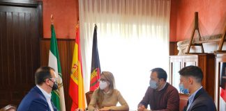 El Ayuntamiento de Ayamonte y Capital Energy acuerdan favorecer el empleo local en el futuro parque eólico