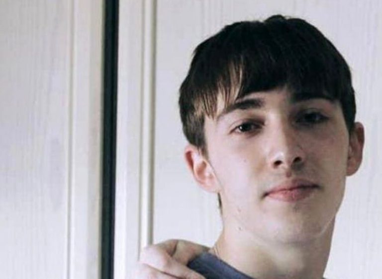 Buscan a un joven de 18 años desaparecido desde las dos de la tarde de este miércoles en Jabugo