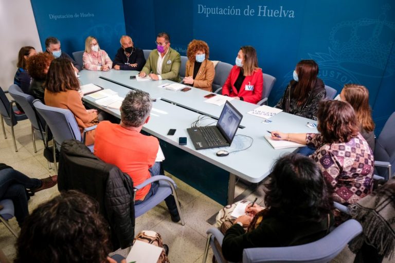 La Mesa de coordinación de Ayuda Humanitaria de Huelva informa sobre qué hacer para colaborar con Ucrania