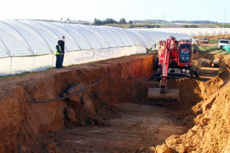 Avanzan las obras del colector causante desde hace meses un episodio de malos olores en Cartaya