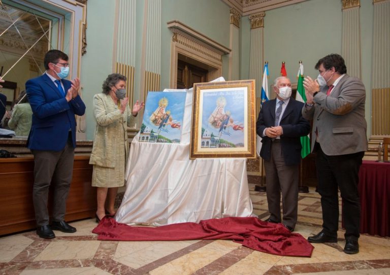 El Ayuntamiento acoge la presentación del cartel y revista de la peregrinación de los ‘peñeros’ onubenses a Puebla