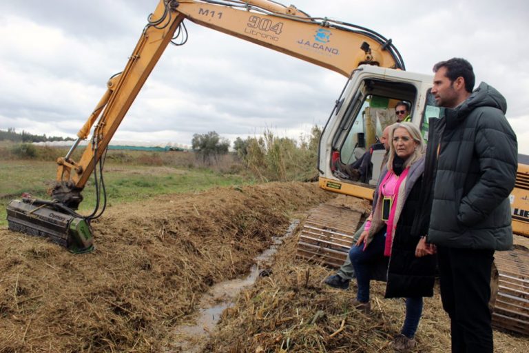 Cartaya inicia la limpieza de varios arroyos en su término municipal