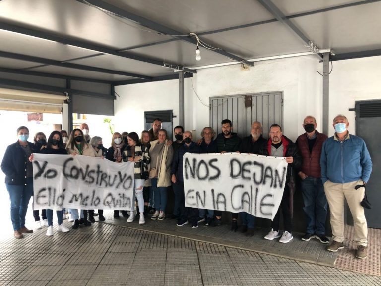 La Justicia paraliza el desahucio de la familia de Cangreburguer ordenado por el Ayuntamiento de Aljaraque