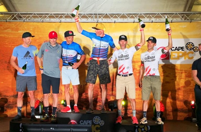 Los hermanos Macías de San Bartolomé logran podio tras la etapa prólogo de la Cape Epic