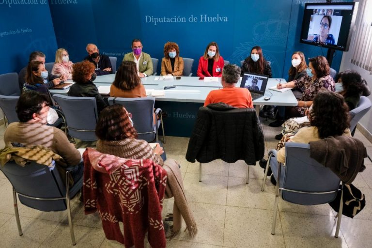 Diputación de Huelva convoca la Mesa de Ayuda Humanitaria para coordinar la ayuda a Ucrania