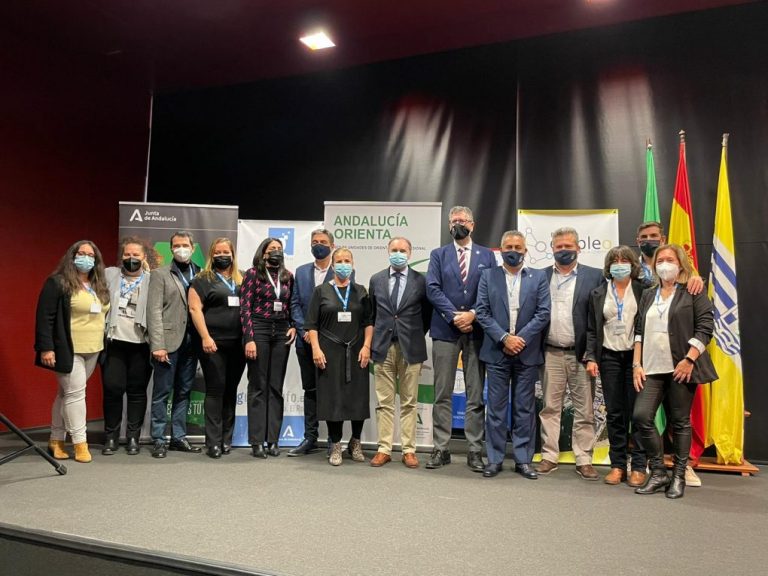 Isla Cristina cuenta con un novedoso ‘Pasaporte hacia el empleo’ para conectar servicios y facilitar trámites