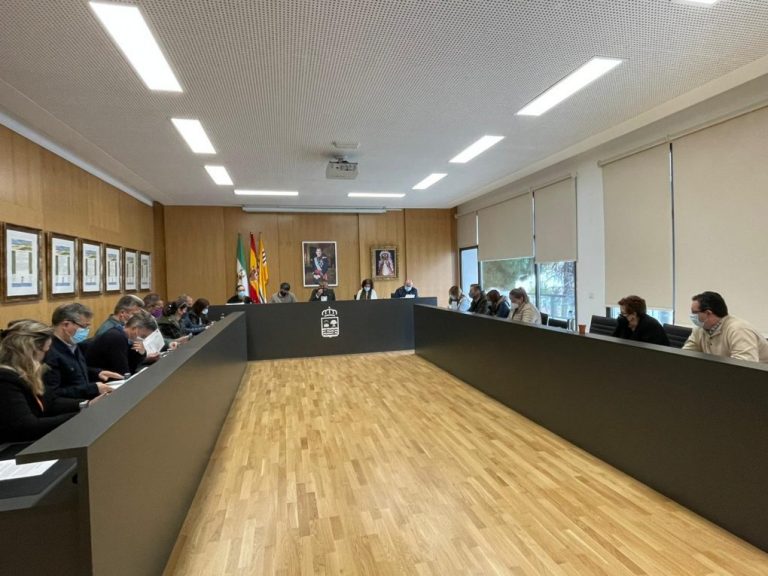 Isla Cristina trabaja en la restauración de arroyos para mitigar el riesgo de inundaciones en La Redondela