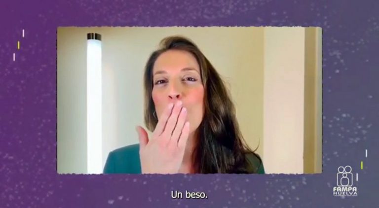 Famosos onubenses como Pareja Obregón, Argentina, Martirio y Laura Sánchez animan a escolarizar en la escuela pública
