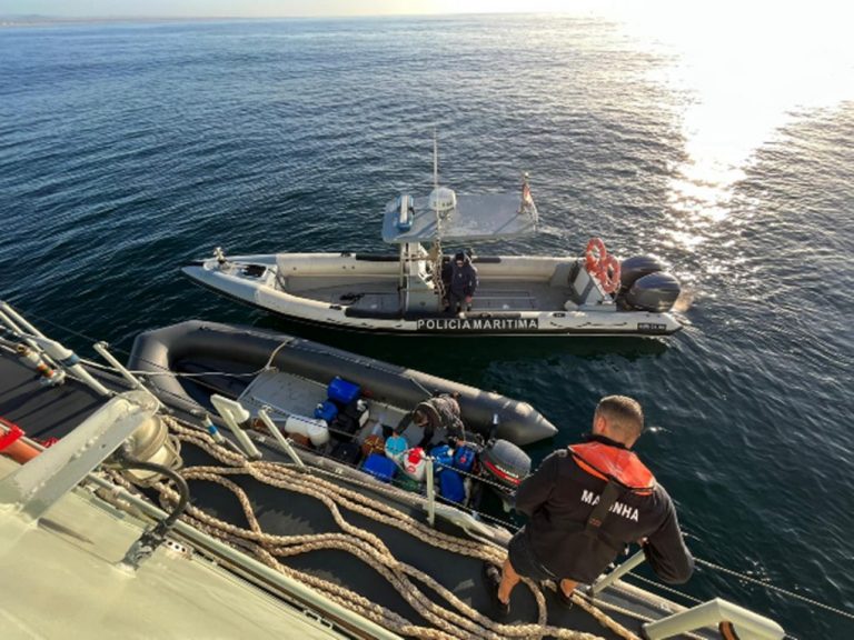 Portugal detiene a seis personas y se incauta de 1.600 kilos de hachís en aguas internacionales al sur de la Península